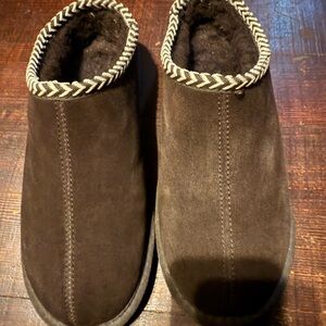 BearPaw Brown Slippers with Cream Trim